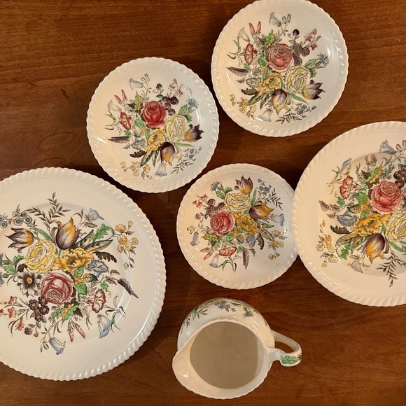 Lot of Vintage Windsor Ware “Garden Bouquet” - Picture 2 of 16